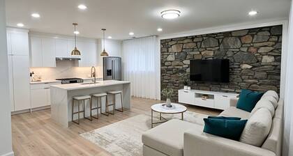 1BR Apartment • Free Parking • Near NYC • Perfect for Couples & Travelers