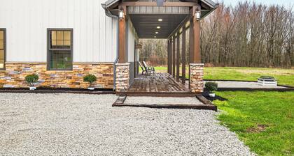 Rosewood Terrace is a beautiful new rental located in Jasonville, IN.