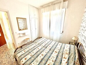 Room - EDITH VILLA FOR RENT IN NUMANA TAUNUS -With garden and terrace overlooking the sea (Numana)