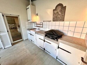 Private kitchen - Delightful cottage with garden and terrace overlooking the sea (Numana)