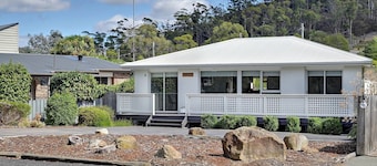 Orford Waterfront Cottage
