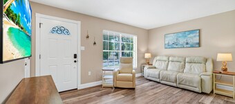 Quiet 3BR Home Near Orlando + Beaches! Fast WiFi!