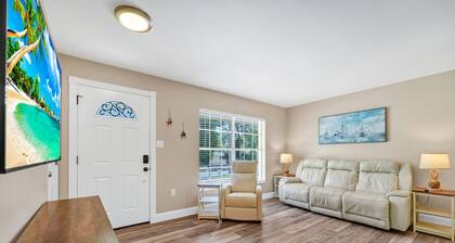 Quiet 3BR Home Near Orlando + Beaches! Fast WiFi!