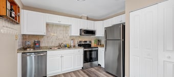 Quiet 3BR Home Near Orlando + Beaches! Fast WiFi!