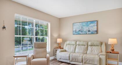 Quiet 3BR Home Near Orlando + Beaches! Fast WiFi!