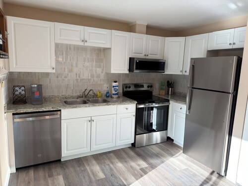 Quiet 3BR Home Near Orlando + Beaches! Fast WiFi!