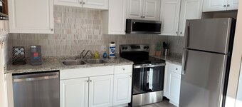 Quiet 3BR Home Near Orlando + Beaches! Fast WiFi!