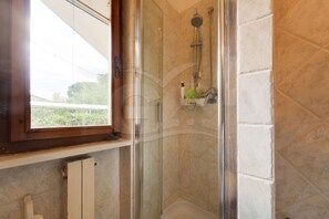 Dusche, Haartrockner