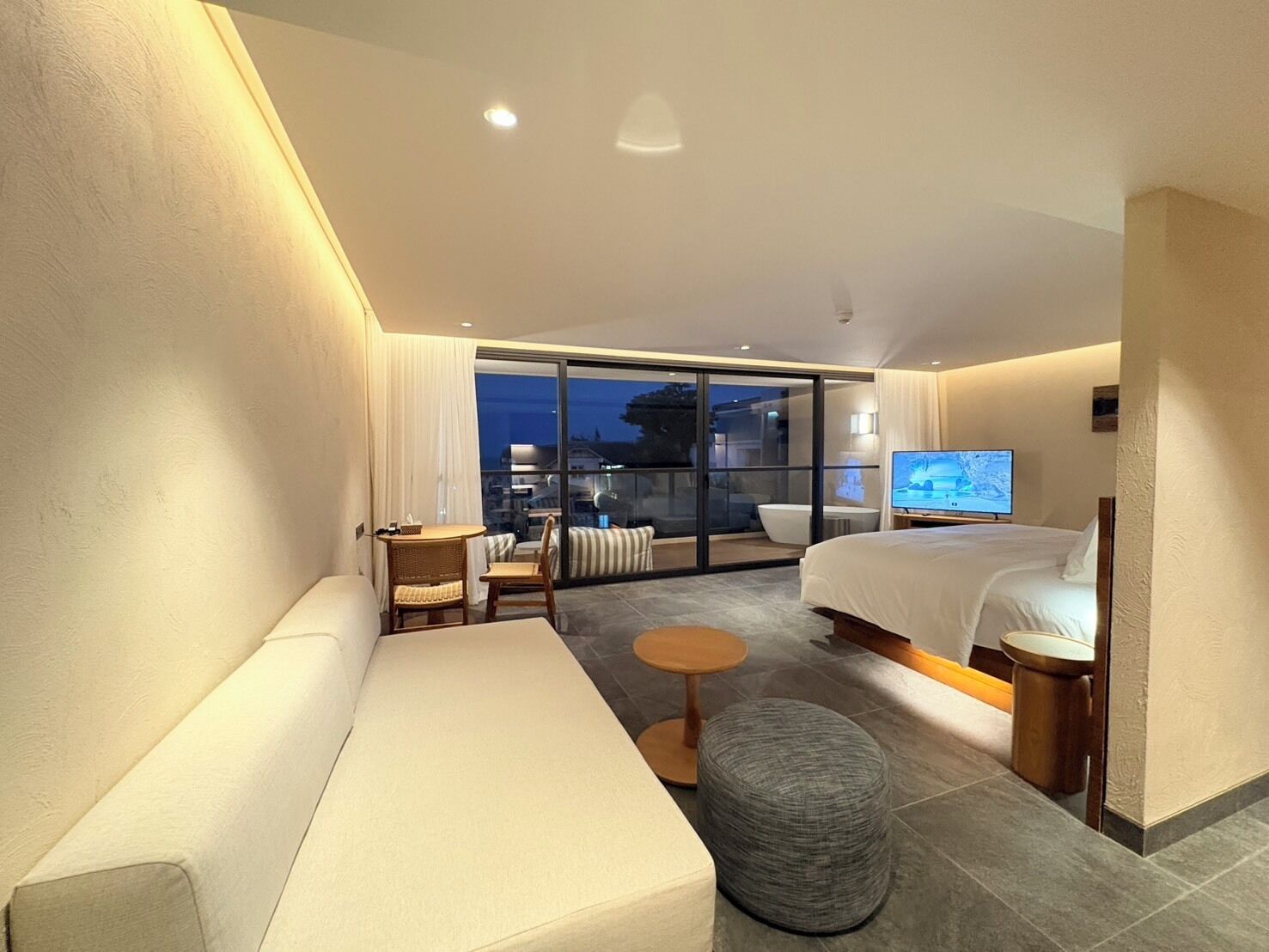 Ocean Penthouse Suite