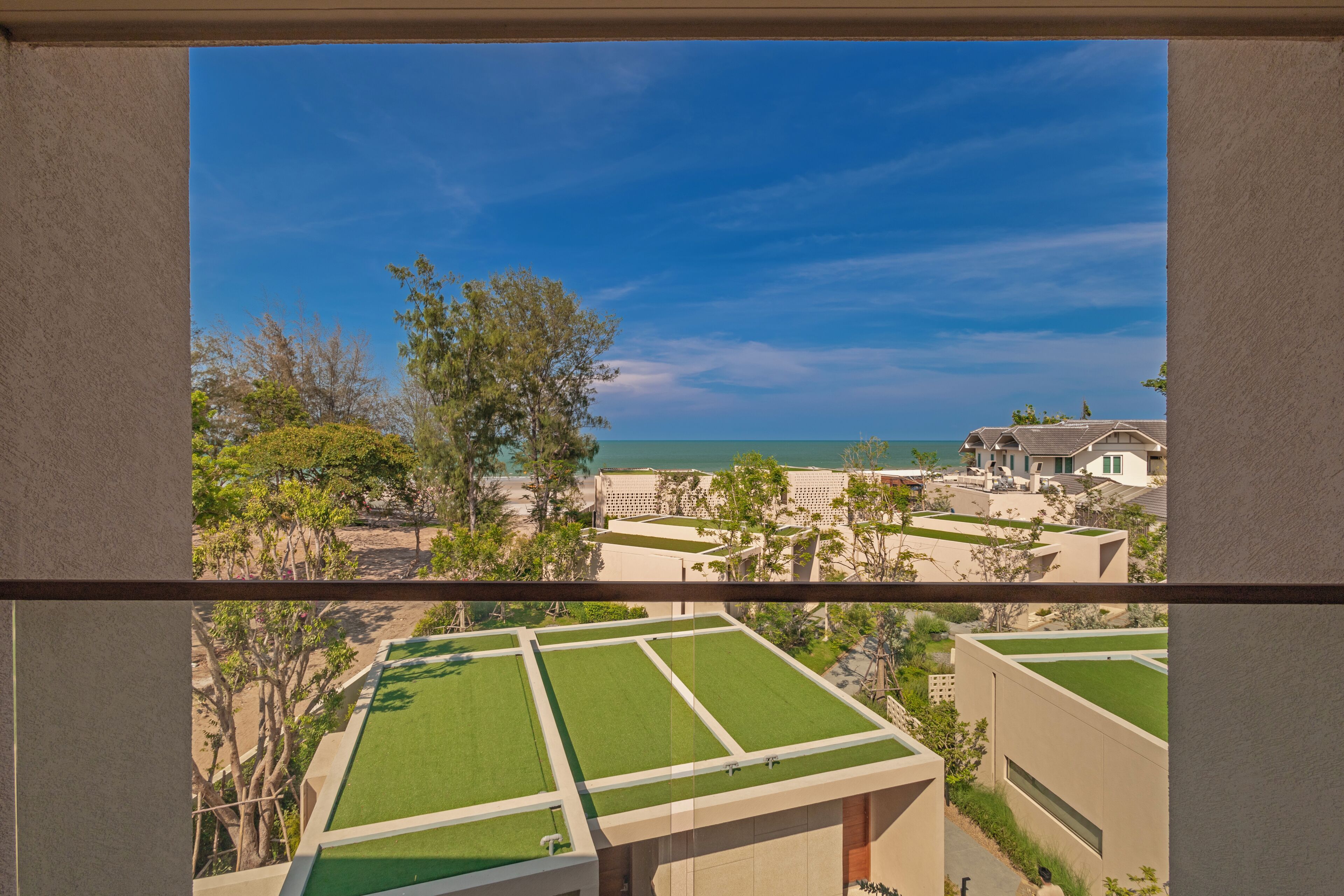 Garden Ocean View | Minibar, in-room safe, blackout curtains, free WiFi