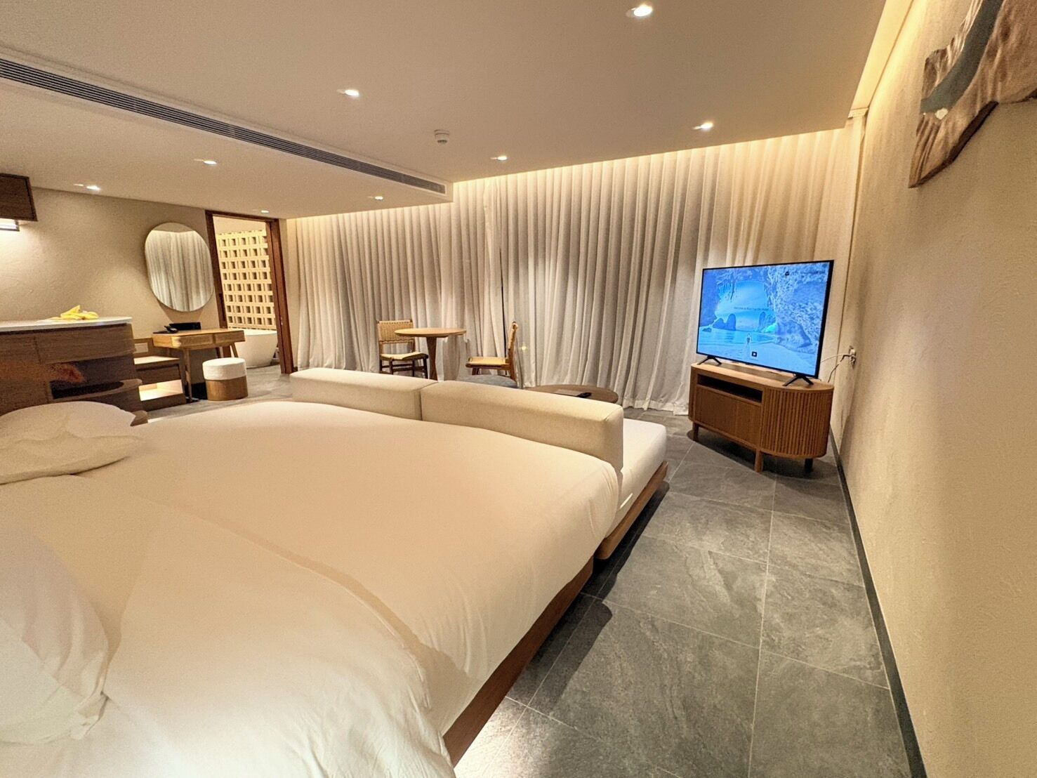 Mountain Grand Deluxe