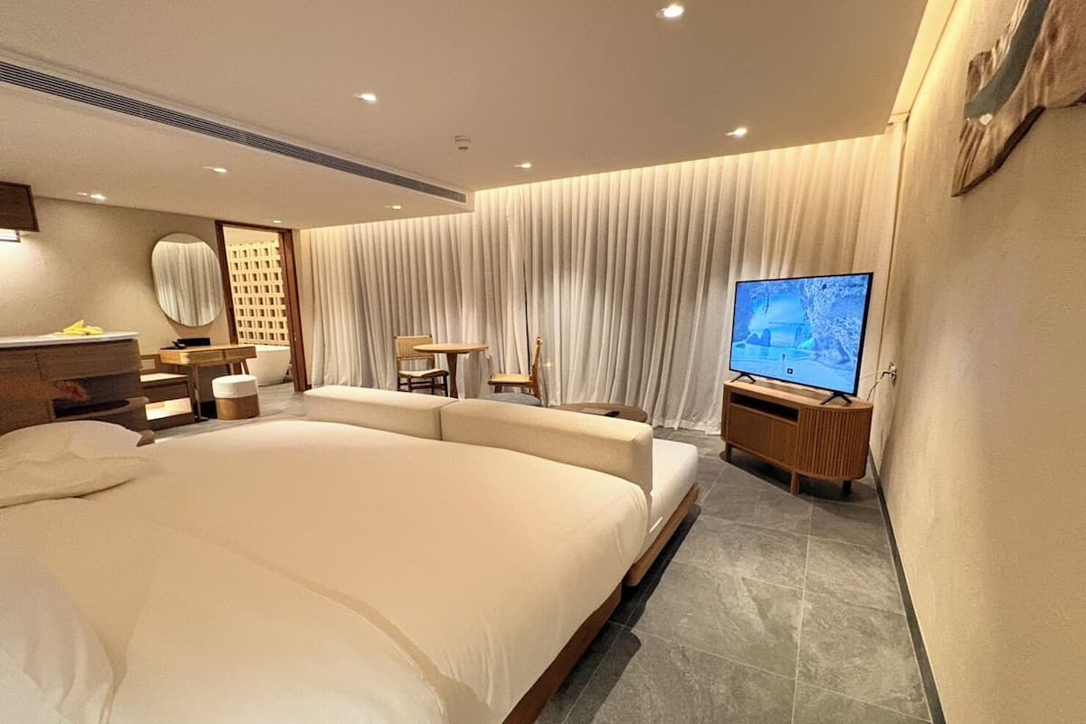 Mountain Grand Deluxe