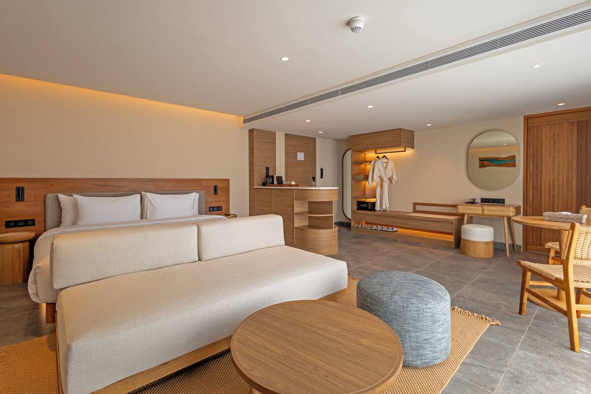 Mountain Grand Deluxe | 迷你吧、客房内保险箱、遮光窗帘、免费 WiFi