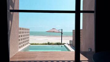 Beachfront Pool Villa Suite | Balcony