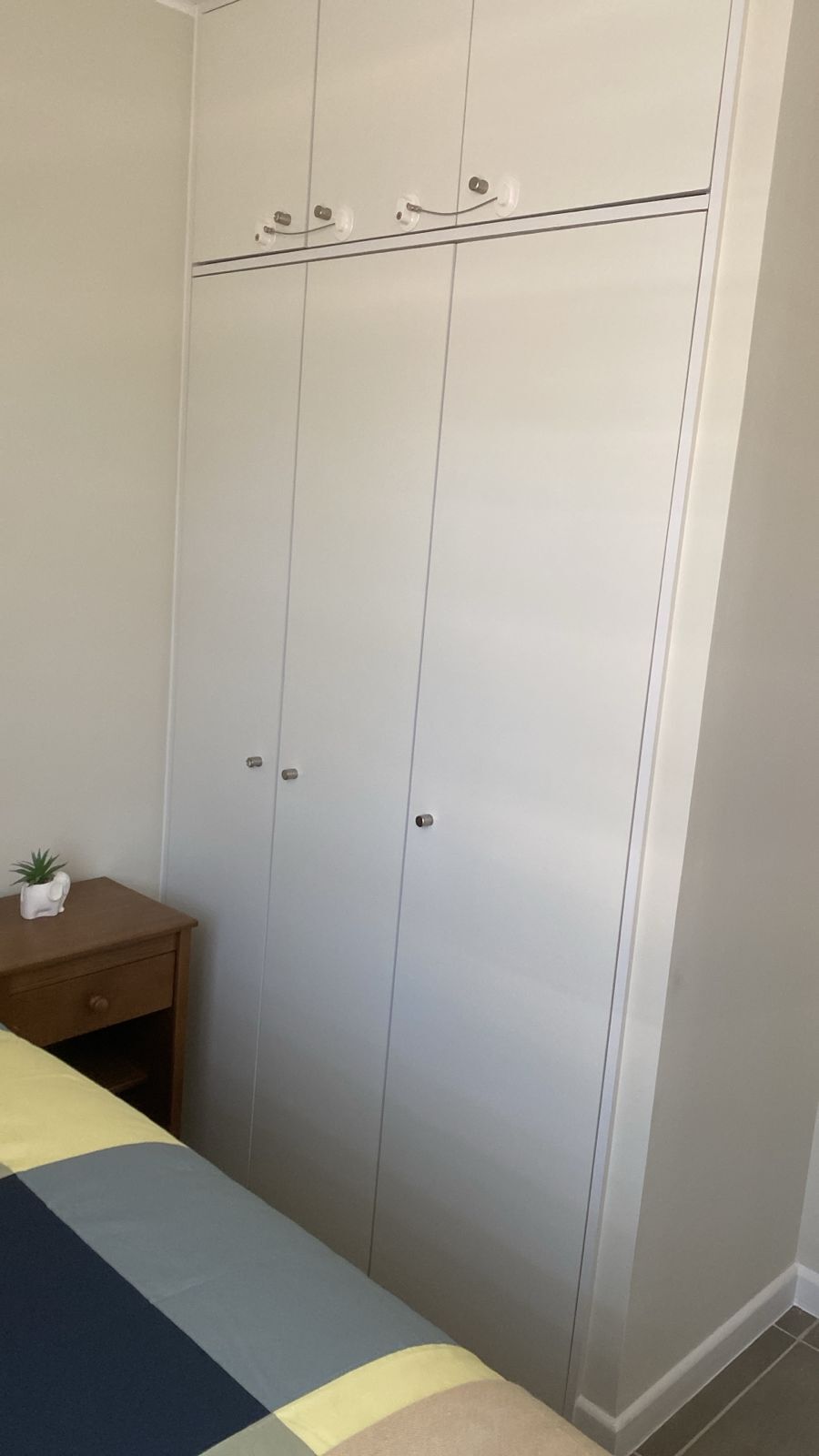 3 bedrooms, bed sheets