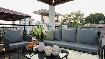 Villa, 4 soverom, privat basseng | Terrasse/patio