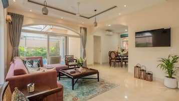 Villa, 4 Bedrooms, Private Pool | Living area