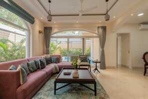 Villa, 4 soverom, privat basseng | Oppholdsområde