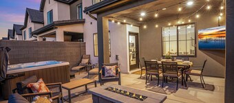 Skyline 1742, Private Spa, Fire Pit, Community Amenities!