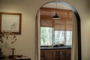 Classic Studio, Balcony, City View | Interior - MONO Homestay Hanoi (Hanoi)