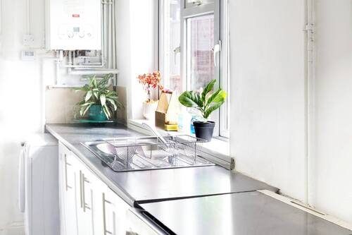 House, 5 Bedrooms | Private kitchen