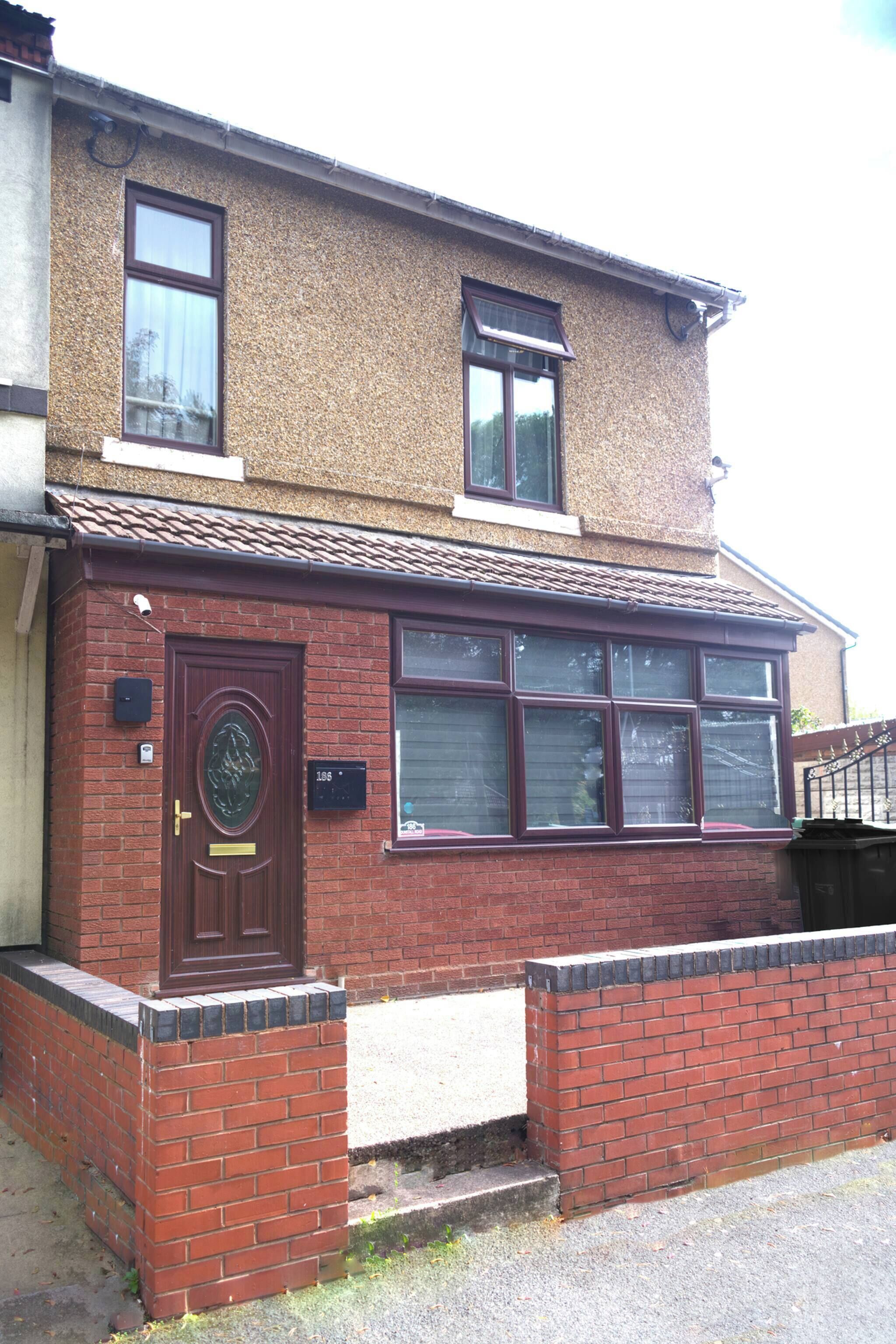 Hus, 5 soverom | Eksteriør