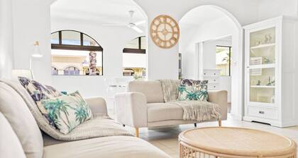 Dasheri Apartment | Palm Cove 1Bedroom Apartment with Full Kitchen and Resort Pools