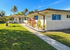 Exterior - Miami Escape 2BR/2BA  2025 SUV Rental Available (Miami)