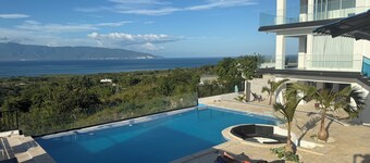 Beautiful 8-bedroom villa with AC in charming Barahona