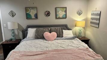 4 bedrooms, iron/ironing board, WiFi, bed sheets