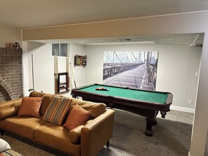Games room - Great views 4 Bedroom nearRed Rocks, Downtown, Golden and Lookout Mountain! (Lakewood)