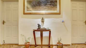 Villa Deluxe, balcone, vista giardino | Interni