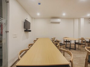 House | Dining - Townhouse Sector 46 Gurgaon Near Appu Ghar (Gurugram)