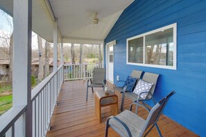 Terrace/patio - Pavilion & Outdoor Fireplace! Lake Joy Retreat (Perry)