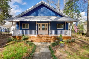 Exterior detail - Pavilion & Outdoor Fireplace! Lake Joy Retreat (Perry)