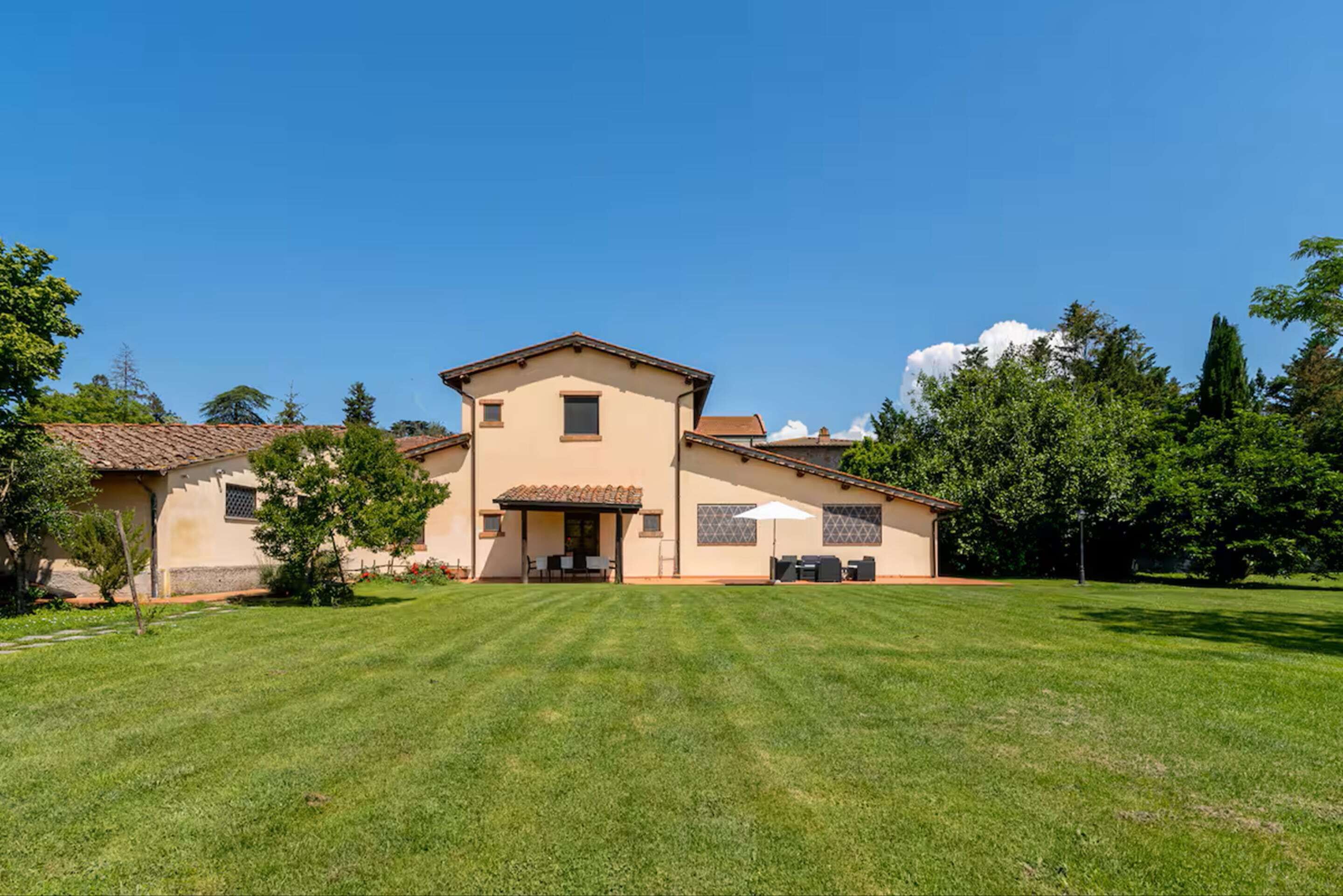 Classic Apartment, 2 Bedrooms | Exterior