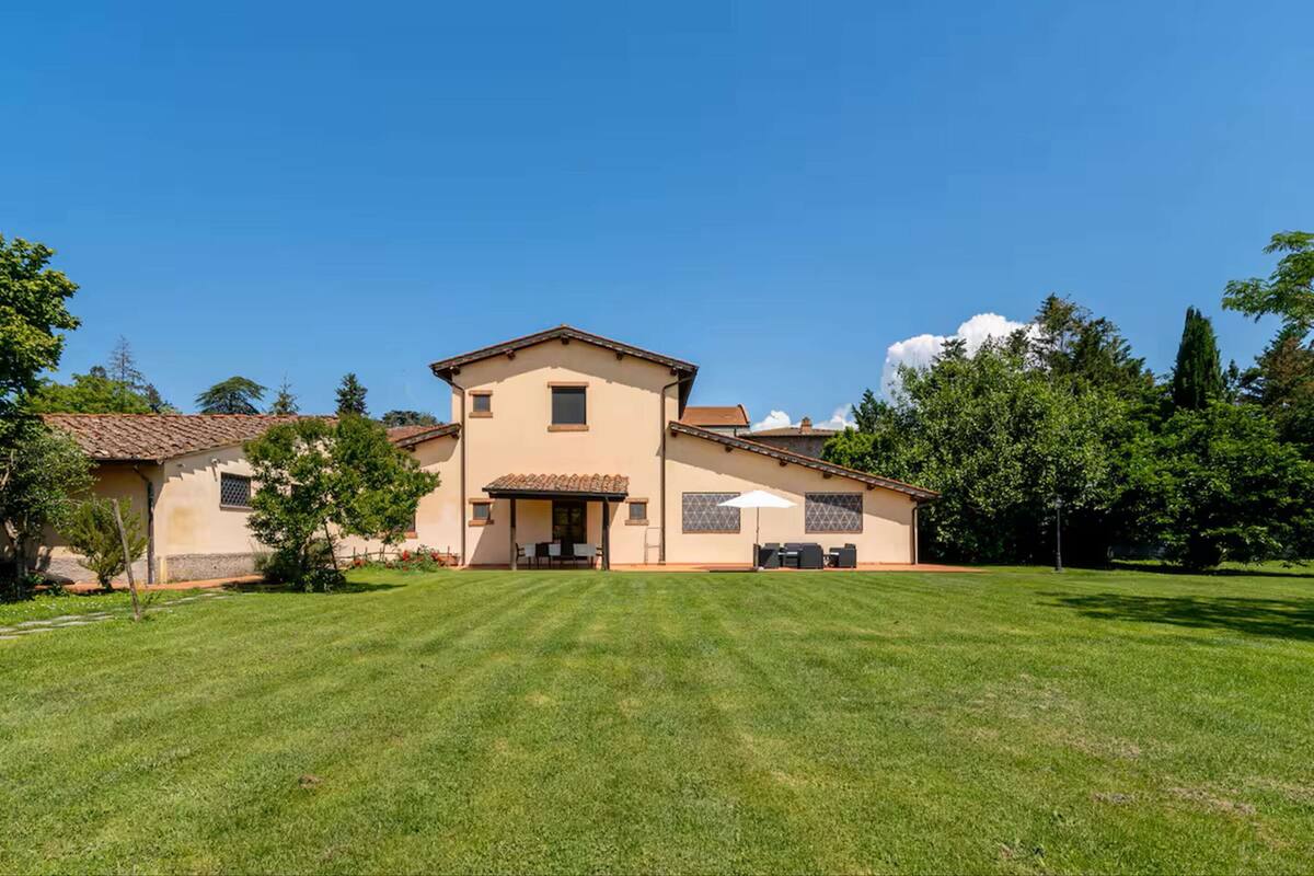 Classic Apartment, 2 Bedrooms | Exterior