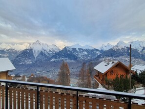 Chalet Comfort, 5 kamar tidur | Pemandangan dari properti