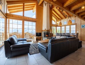 Chalet Comfort, 5 kamar tidur | Ruang keluarga