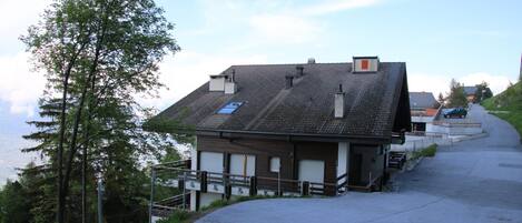 Comfort Apartment, 3 Bedrooms | View from property