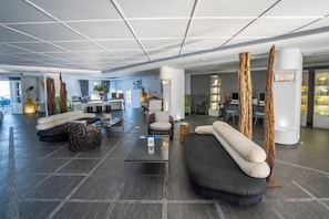 Interior - Aressana Spa Hotel & Suites - Small Luxury Hotels of the World (Santorini)