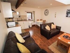 Fireplace - 2 bedroom accommodation in Irthington (Irthington)