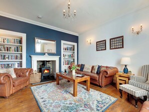 Fireplace - 4 bedroom accommodation in Alston (Alston)
