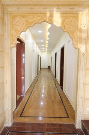Deluxe Room | Interior - Hotel Mahadev Residency (Jaisalmer)