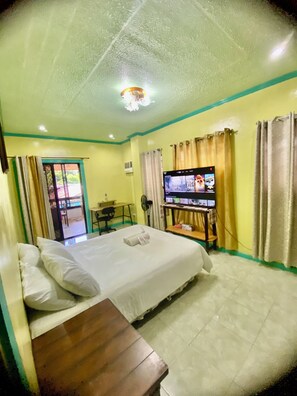 2 bedrooms, iron/ironing board, Internet, bed sheets - Lens Staycation Serene 2-BDR-1BR-KTCHN-Wifihouse with AC in peaceful Panabo (Panabo)