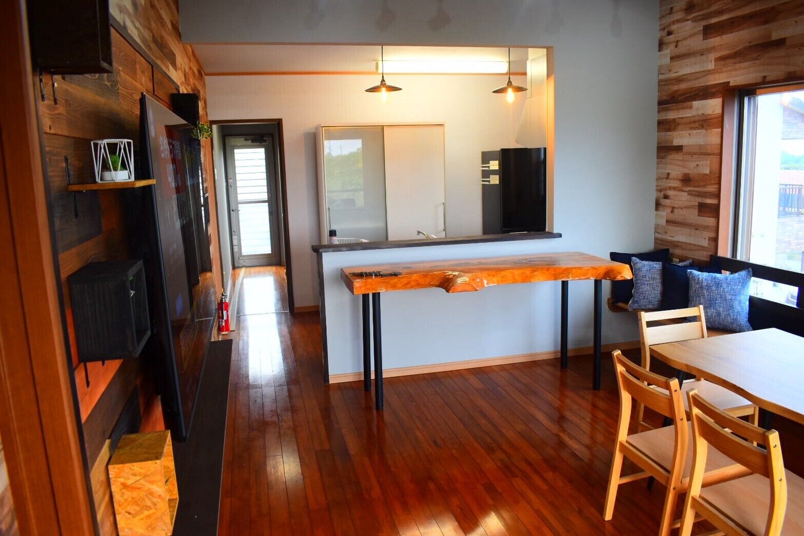 House | WiFi (free), bed sheets