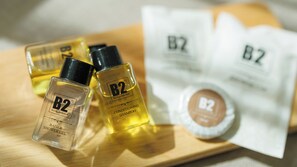 Kamar Superior | Kamar mandi | Shower, pancuran hujan, pengering rambut, dan handuk