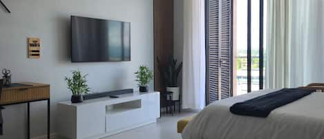 1 bedroom, in-room safe, iron/ironing board, WiFi