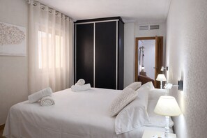 2 Schlafzimmer, Bügeleisen/Bügelbrett, Internetzugang, Bettwäsche
