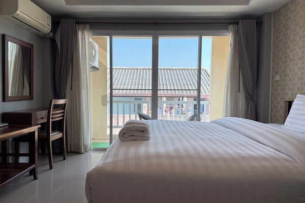 Deluxe Double Room, Balcony | Free WiFi
